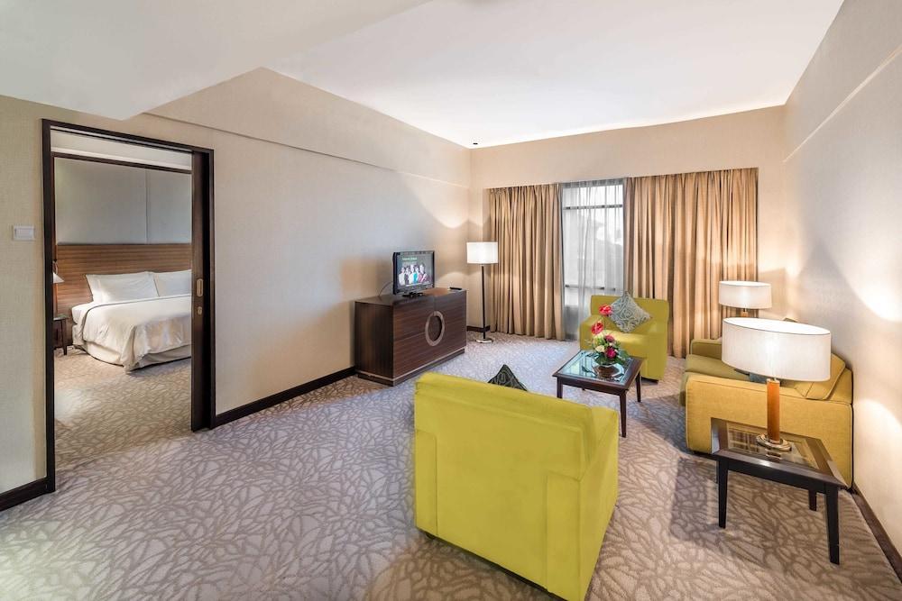 Eastin Hotel Kuala Lumpur Петалінг-Джая Екстер'єр фото Suite