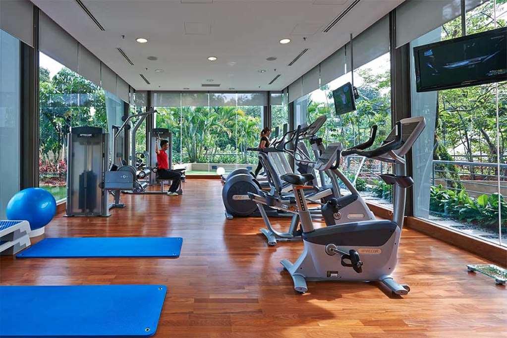 Eastin Hotel Kuala Lumpur Петалінг-Джая Зручності фото The gym at the hotel