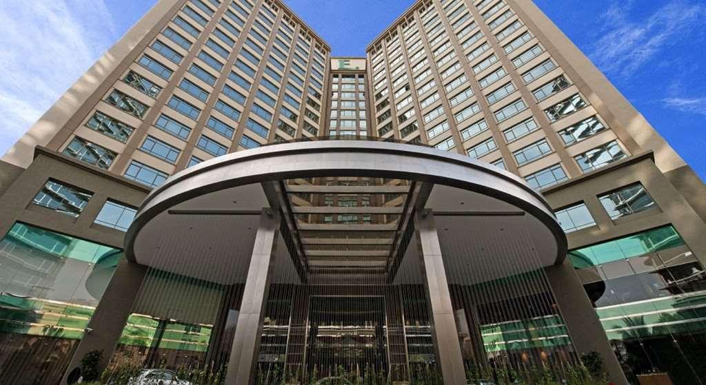 Eastin Hotel Kuala Lumpur Петалінг-Джая Екстер'єр фото The entrance of the hotel