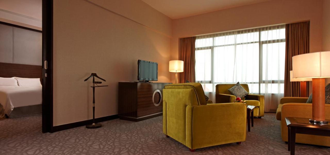 Eastin Hotel Kuala Lumpur Петалінг-Джая Екстер'єр фото A room at the hotel