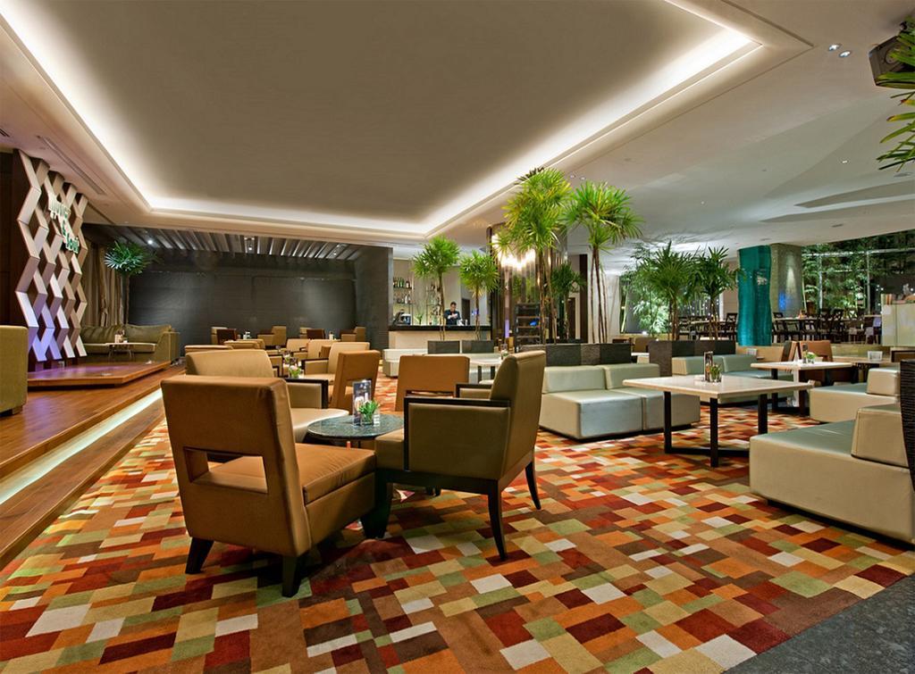 Eastin Hotel Kuala Lumpur Петалінг-Джая Екстер'єр фото The lobby of the hotel